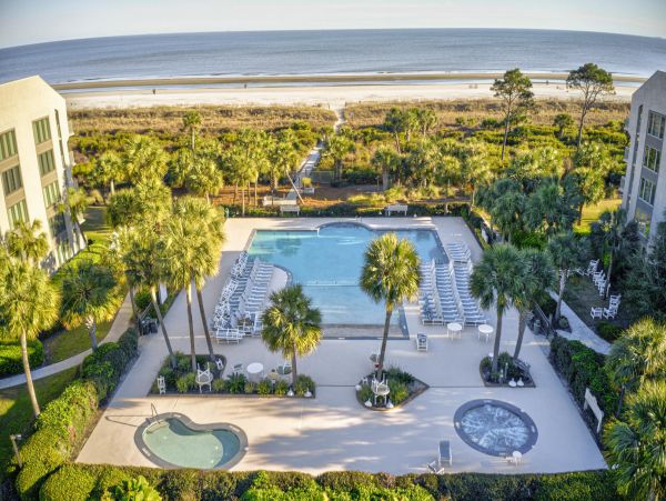 Oceanfront Vacation Condo on the 4th Floor