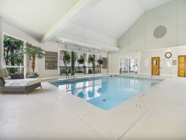 Picturesque Oceanfront Two Bedroom Condo Sleeps 8 Guests