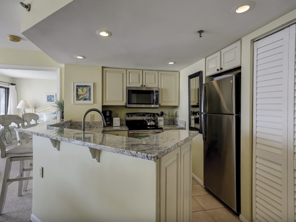 Picturesque Oceanfront Two Bedroom Condo Sleeps 8 Guests