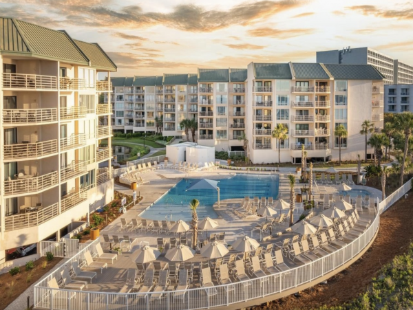 Picturesque Oceanfront Two Bedroom Condo Sleeps 8 Guests