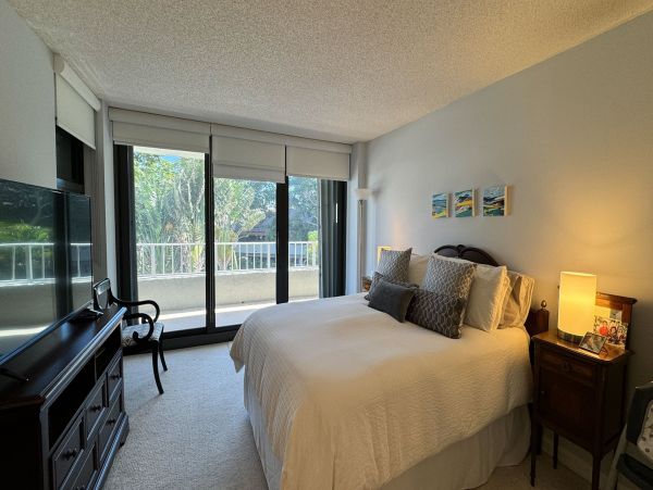 Marco Island Vacation Condo with 2 Bedroom & Balcony