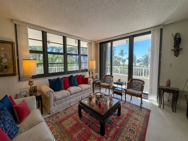 Marco Island Vacation Condo with 2 Bedroom & Balcony