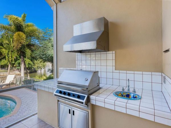 Luxurious Siesta Key Vacation Rental with Private Pool & Spa