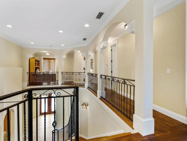 Luxurious Siesta Key Vacation Rental with Private Pool & Spa