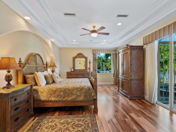 Luxurious Siesta Key Vacation Rental with Private Pool & Spa