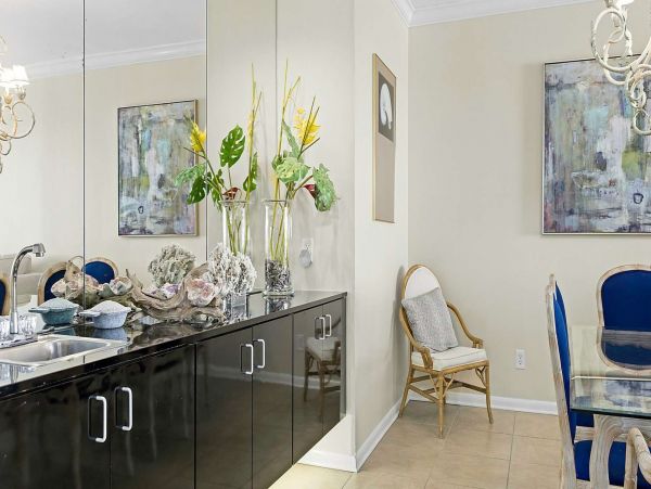 Orange Beach Lovely Condo with 3 Bedrooms & Full Ocean Views