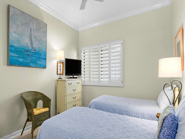 Orange Beach Lovely Condo with 3 Bedrooms & Full Ocean Views