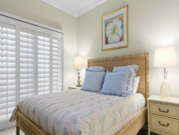 Orange Beach Lovely Condo with 3 Bedrooms & Full Ocean Views