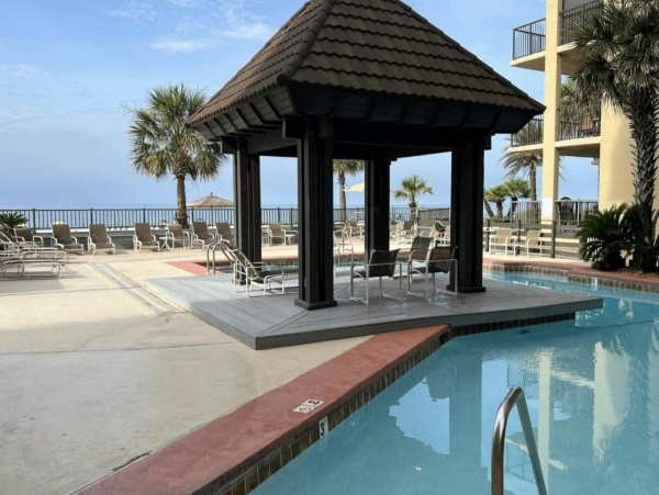 Orange Beach Oceanfront Three bedroom Home with Great Amenities