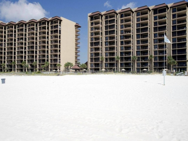 Orange Beach Oceanfront Three bedroom Home with Great Amenities