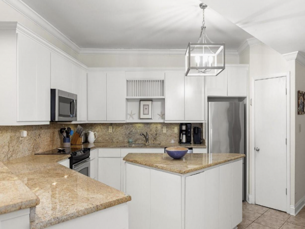 Orange Beach Oceanfront Three bedroom Home with Great Amenities
