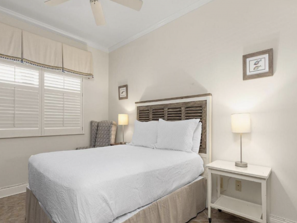 Orange Beach Oceanfront Three bedroom Home with Great Amenities