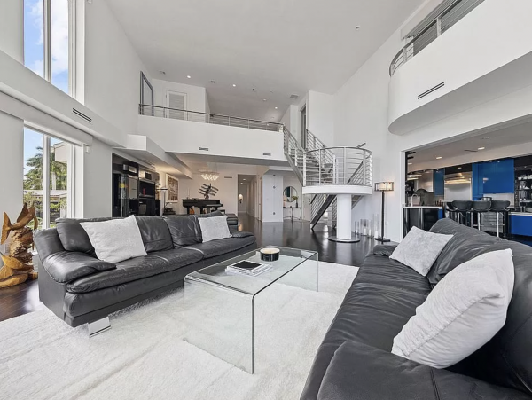 Pure Luxury Vacation Waterside Villa