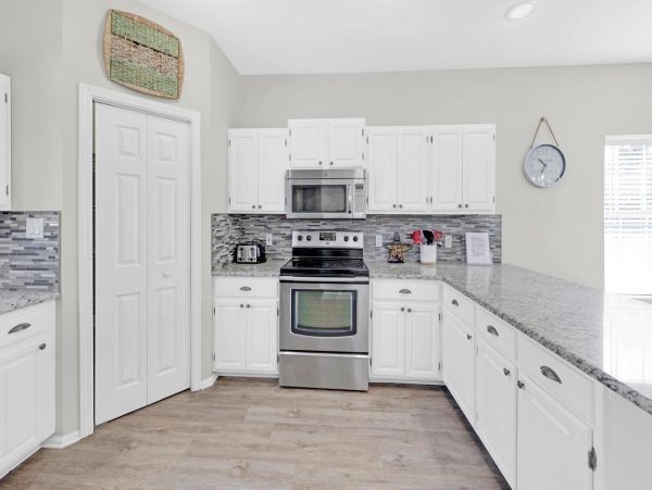 Santa Rosa Beach Vacation Pool Condo - Walking Distance to the Beach