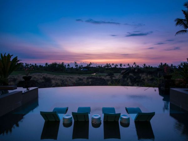 Opulent 5 Bedroom Vacation Rental with Private Pool & Great Views