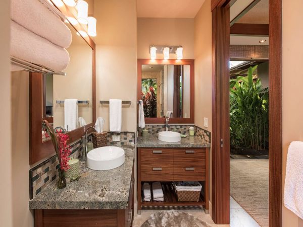 Opulent 5 Bedroom Vacation Rental with Private Pool & Great Views