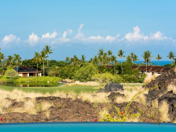 Opulent 5 Bedroom Vacation Rental with Private Pool & Great Views