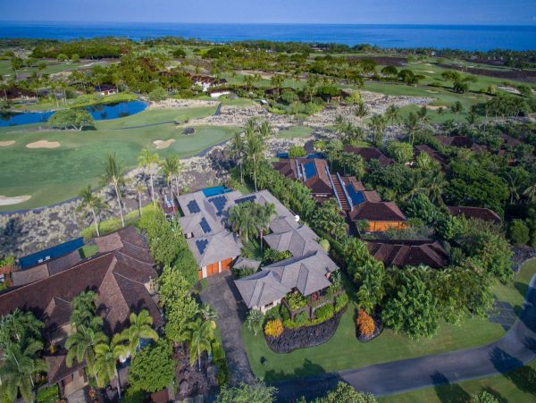 Opulent 5 Bedroom Vacation Rental with Private Pool & Great Views