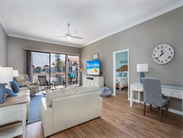Siesta Key Condo Across the Street from Beach Pond Views, Tennis & Pool