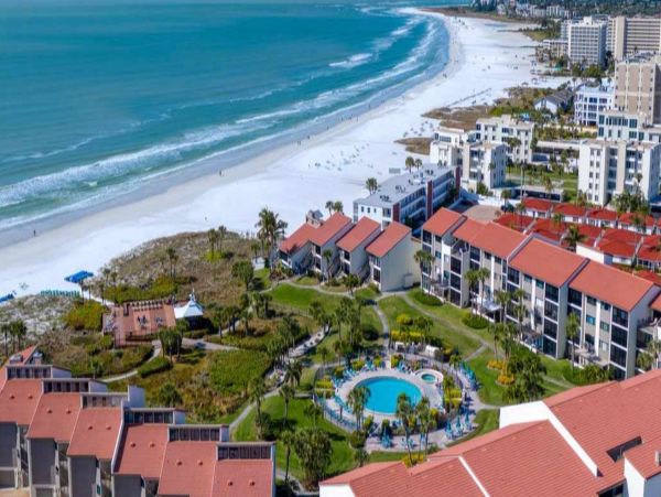 Beachfront Two Bedroom Vacation Rental Condo in Siesta Key