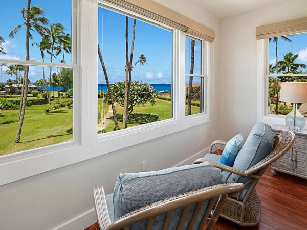 Perfect Getaway with 3 Bedrooms & Short Walk to the Beach