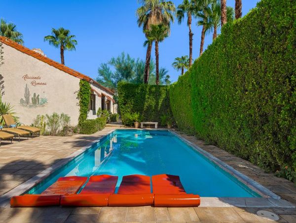 Luxury Vacation Rental with 6 Bedrooms & Private Pool