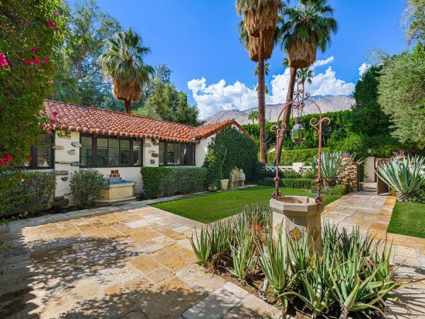 Luxury Vacation Rental with 6 Bedrooms & Private Pool