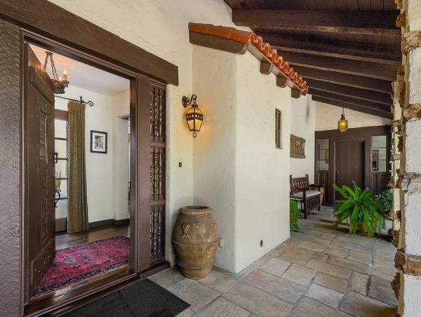 Luxury Vacation Rental with 6 Bedrooms & Private Pool
