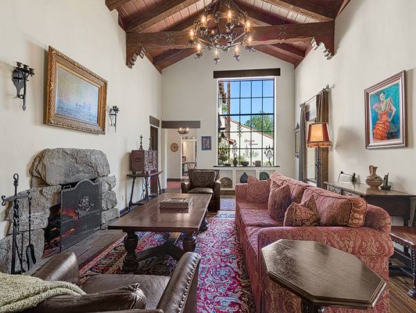 Luxury Vacation Rental with 6 Bedrooms & Private Pool