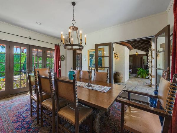 Luxury Vacation Rental with 6 Bedrooms & Private Pool
