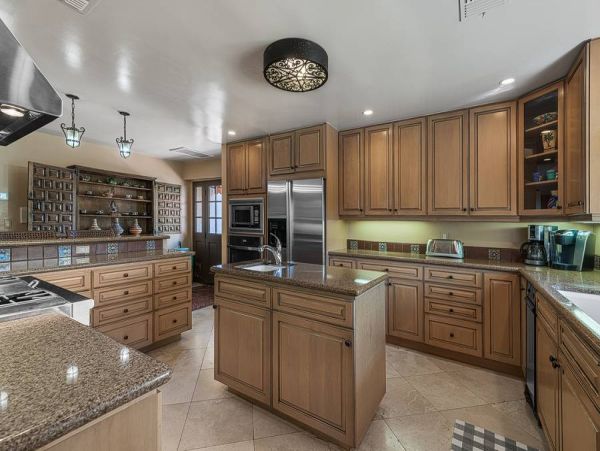 Luxury Vacation Rental with 6 Bedrooms & Private Pool