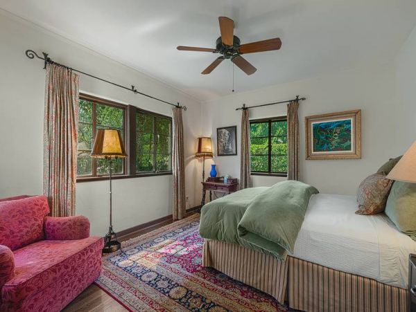 Luxury Vacation Rental with 6 Bedrooms & Private Pool