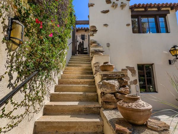 Luxury Vacation Rental with 6 Bedrooms & Private Pool
