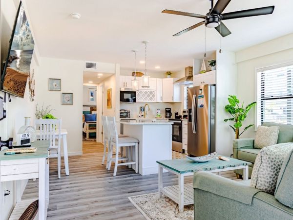 Treasure Island 4 Bedroom Vacation Rental Across the Street from the Beach