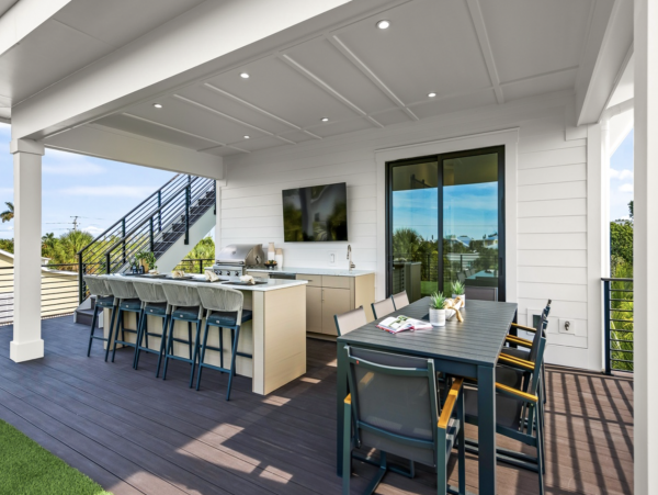 Luxury 5 Bedroom Vacation Home in Anna Maria 2 Min Walk to Beach