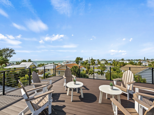 Luxury 5 Bedroom Vacation Home in Anna Maria 2 Min Walk to Beach