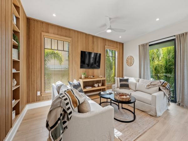 Luxury 5 Bedroom Vacation Home in Anna Maria 2 Min Walk to Beach