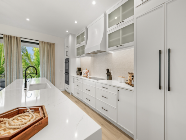 Luxury 5 Bedroom Vacation Home in Anna Maria 2 Min Walk to Beach