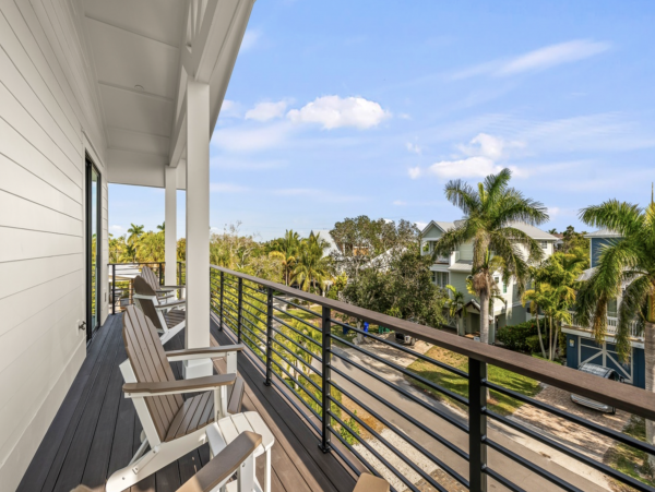 Luxury 5 Bedroom Vacation Home in Anna Maria 2 Min Walk to Beach