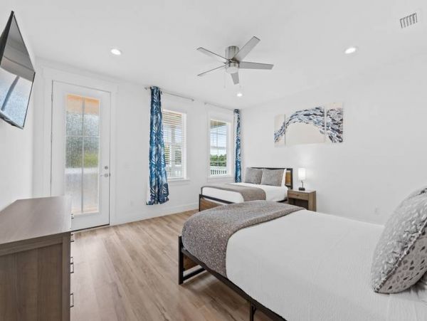 Ten Bedroom Vacation Rental with 2 Pools in Panama City Beach