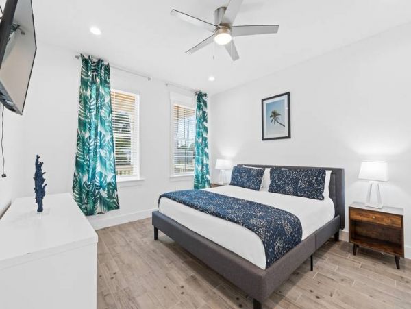 Ten Bedroom Vacation Rental with 2 Pools in Panama City Beach