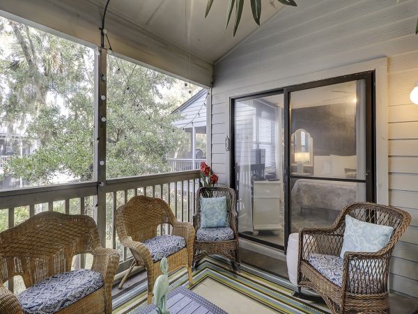 Hilton Head Vacation Rental 2nd-Level Townhome