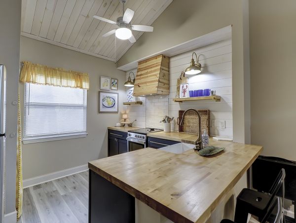 Hilton Head Vacation Rental 2nd-Level Townhome