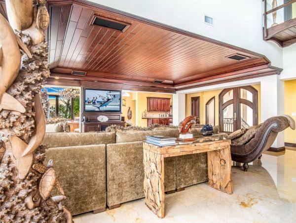 Luxury Vacation Rental with 5 Bedrooms & Amazing Views