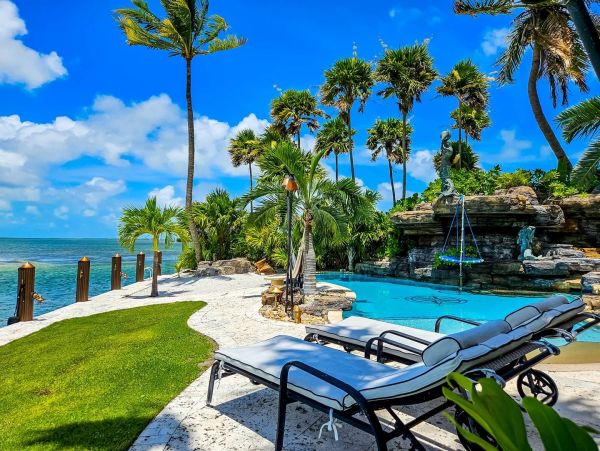 Luxury Vacation Rental with 5 Bedrooms & Amazing Views