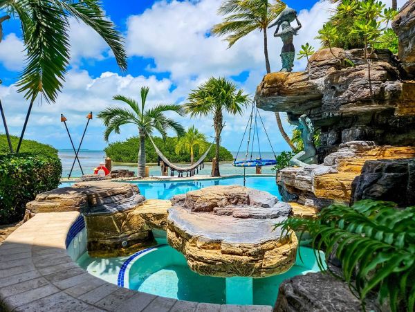 Luxury Vacation Rental with 5 Bedrooms & Amazing Views