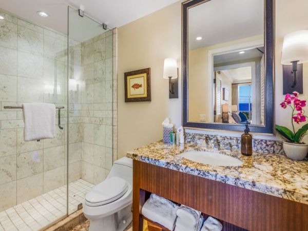 Oceanfront Six Bedroom Vacation Rental in Kaanapali