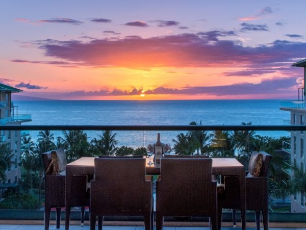 Oceanfront Six Bedroom Vacation Rental in Kaanapali