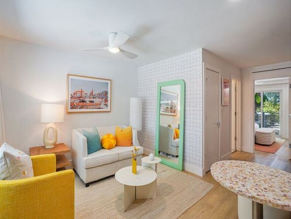 Cozy Beachfront Getaway in Holmes Beach