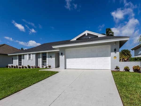 Marco Island Waterfront 3 Bedroom Vacation Rental